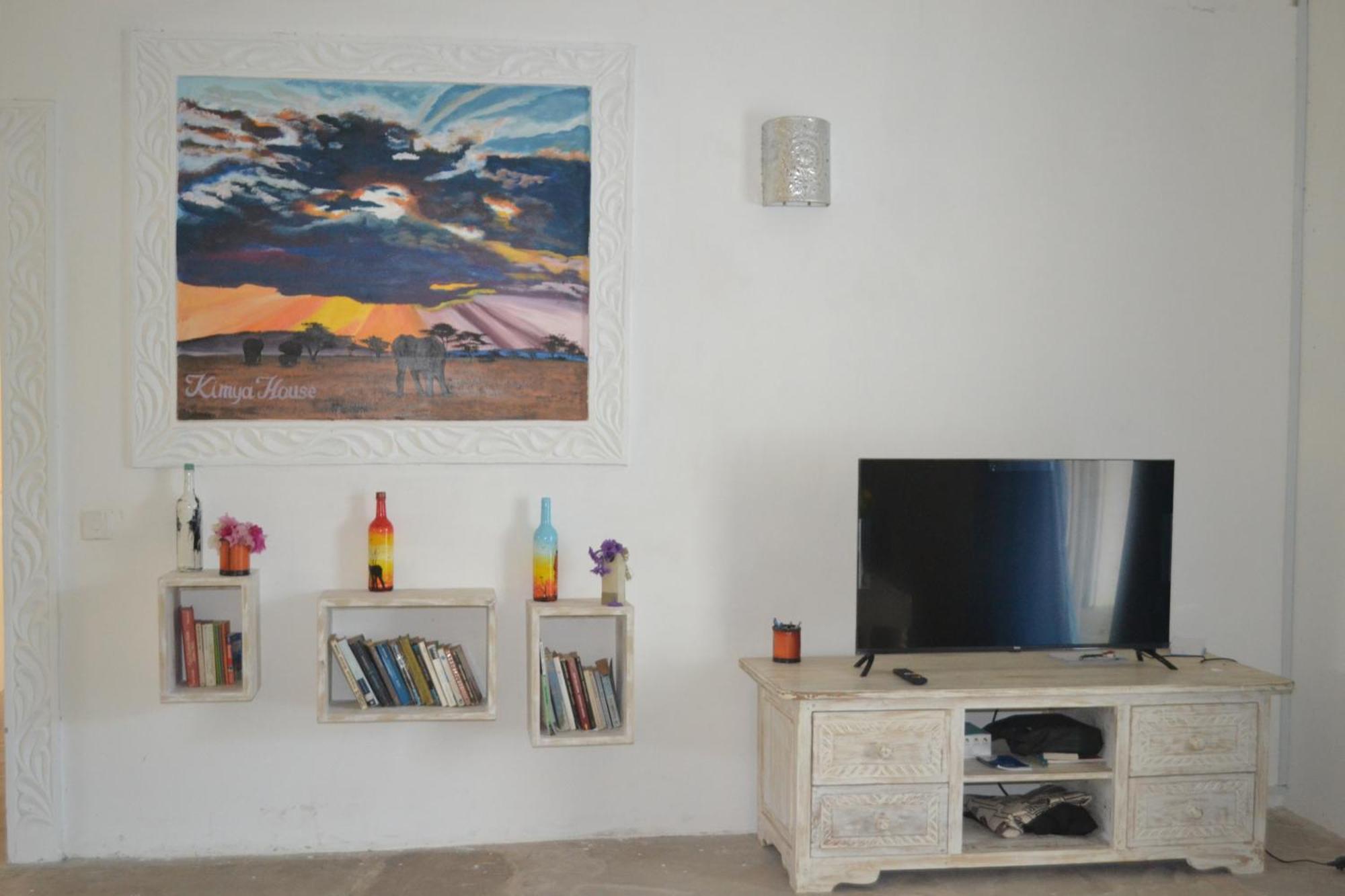 Kimya House, Watamu Bed & Breakfast ภายนอก รูปภาพ