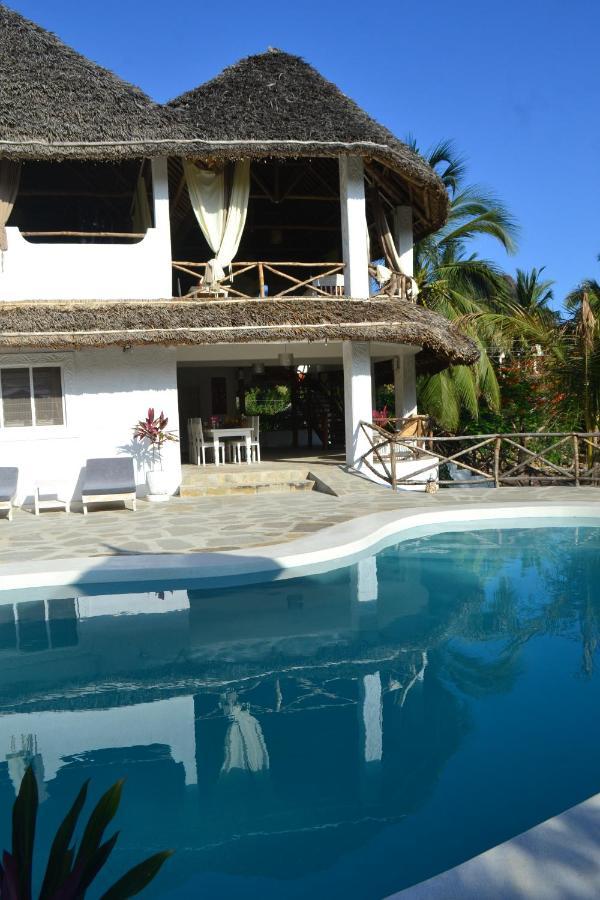 Kimya House, Watamu Bed & Breakfast ภายนอก รูปภาพ