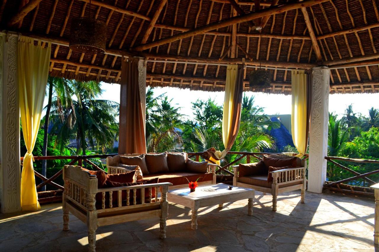 Kimya House, Watamu Bed & Breakfast ภายนอก รูปภาพ