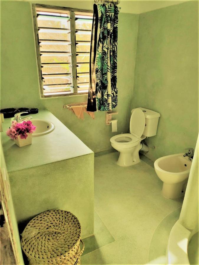 Kimya House, Watamu Bed & Breakfast ภายนอก รูปภาพ