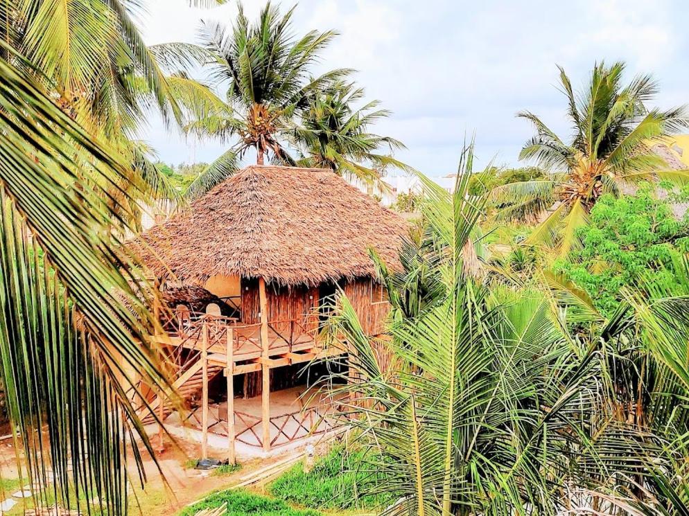 Kimya House, Watamu Bed & Breakfast ภายนอก รูปภาพ